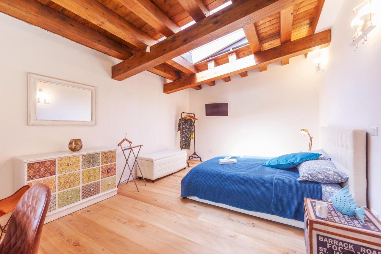 Vakalu-Piazza Duomo Charming Apartment Szirakúza Kültér fotó