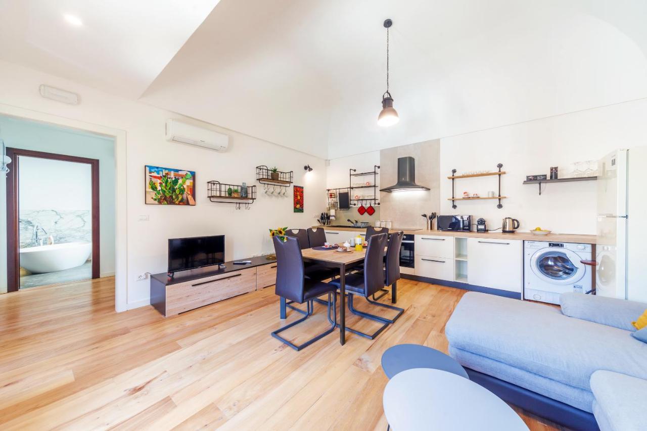 Vakalu-Piazza Duomo Charming Apartment Szirakúza Kültér fotó