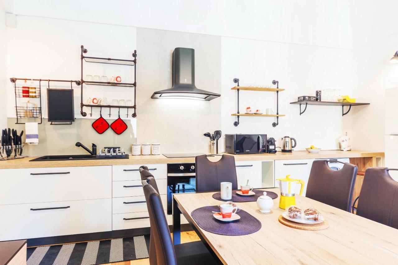 Vakalu-Piazza Duomo Charming Apartment Szirakúza Kültér fotó