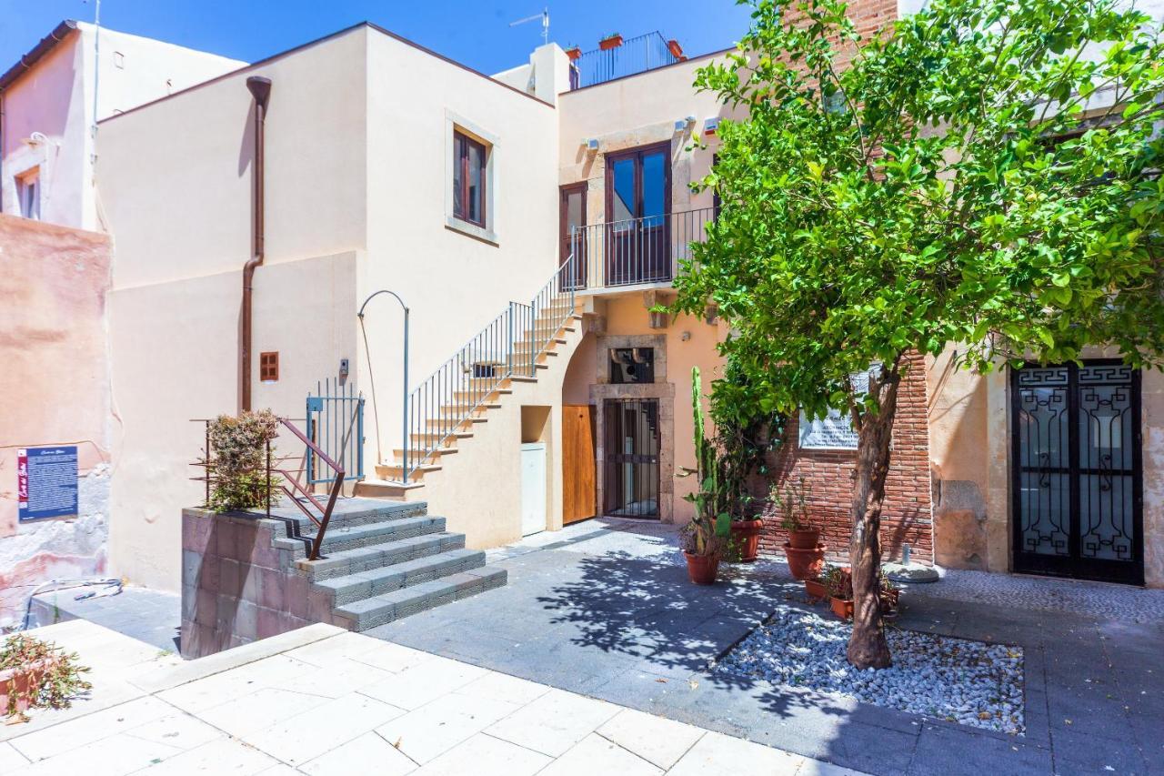 Vakalu-Piazza Duomo Charming Apartment Szirakúza Kültér fotó