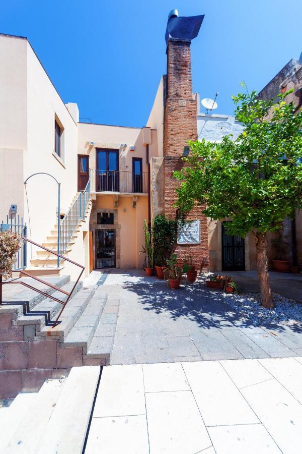 Vakalu-Piazza Duomo Charming Apartment Szirakúza Kültér fotó